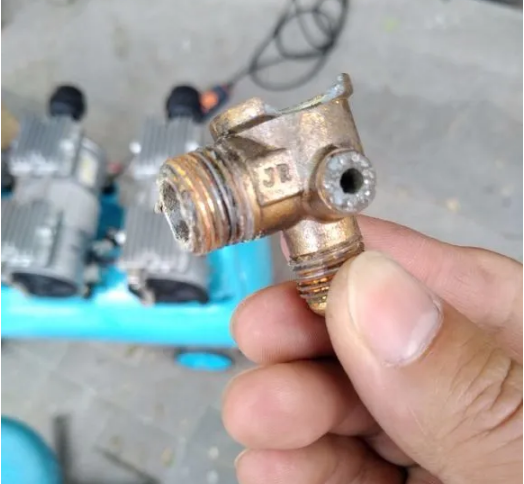 网络采购空压机需谨慎!质量参差不齐,假冒伪劣产品混入其中