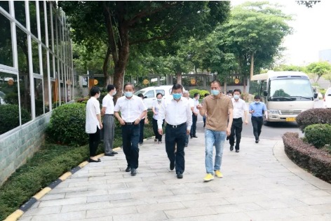 空压机企业动态:佛山市市长朱伟一行莅临葆德科技调研、指导