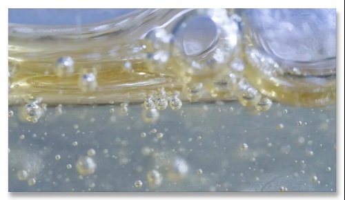 空压机润滑油含水0.02%,轴承寿命直接折半
